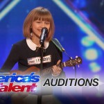 Je jí 12, hraje na ukulele, skládá písně, zpívá… a získá si i vás!